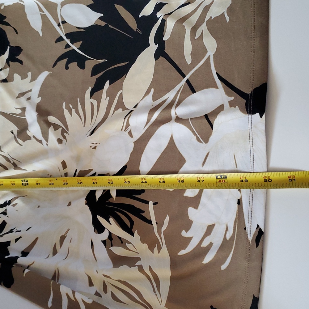 Skye's The Limit Floral Sleeveless Maxi Dress in Brown and White. Large. - Picture 9 of 13